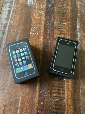 Apple iPhone 3G, Black - MB704LL, Pre-Owned w/ Box and Papers